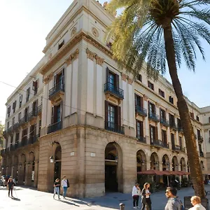 hotel-do-placa-reial.catalonia-hotels.com/
